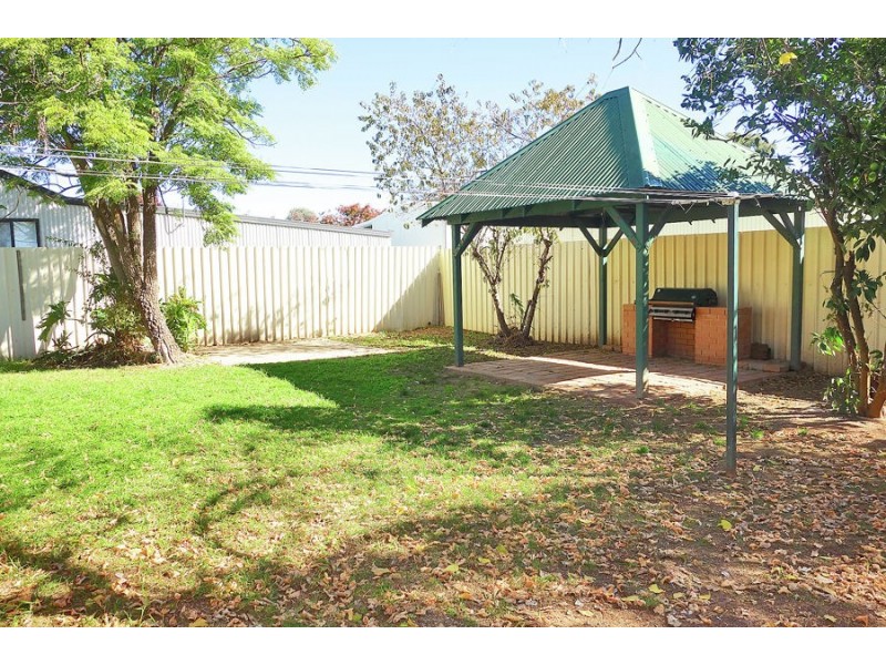 94 Jasmin Crescent, Lake Albert NSW 2650