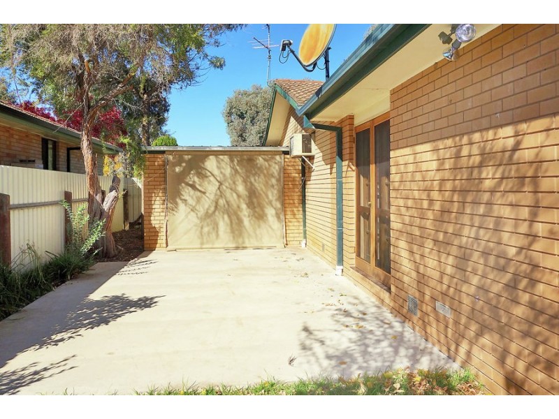 94 Jasmin Crescent, Lake Albert NSW 2650