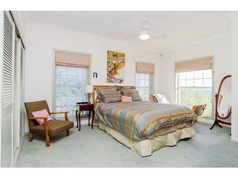 7 Allambie Way, Mount Austin NSW 2650