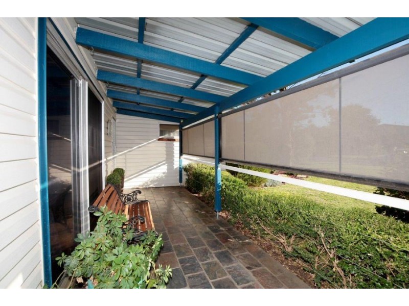 17 Montgomery Street, Ashmont NSW 2650