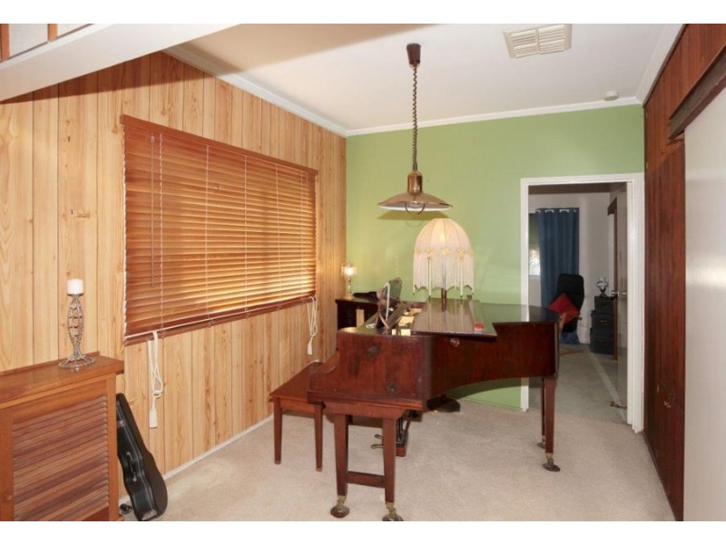 17 Montgomery Street, Ashmont NSW 2650