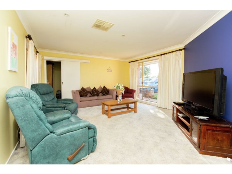 20 Doman Street, Estella NSW 2650