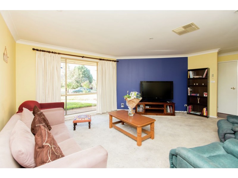 20 Doman Street, Estella NSW 2650