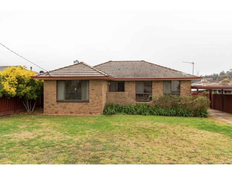 3 Sherwood Avenue, Kooringal NSW 2650