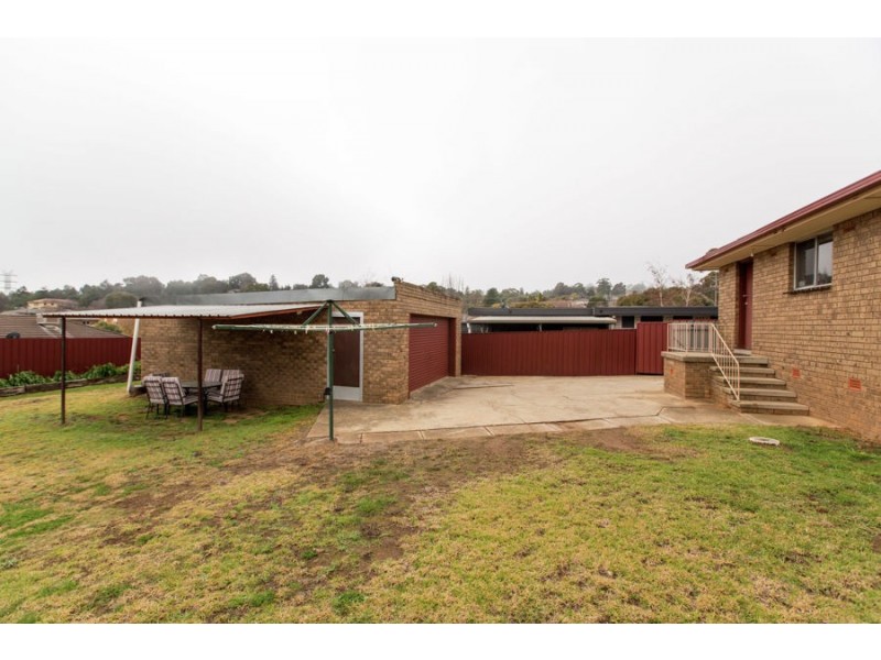 3 Sherwood Avenue, Kooringal NSW 2650