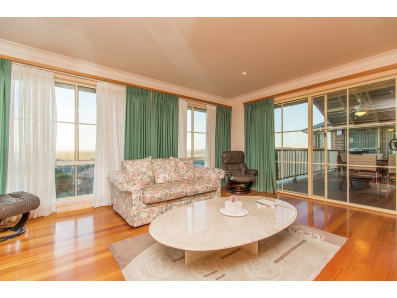 7 Gibbes Close, Kooringal NSW 2650