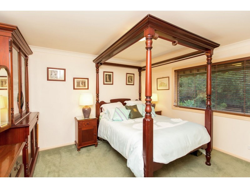 7 Gibbes Close, Kooringal NSW 2650