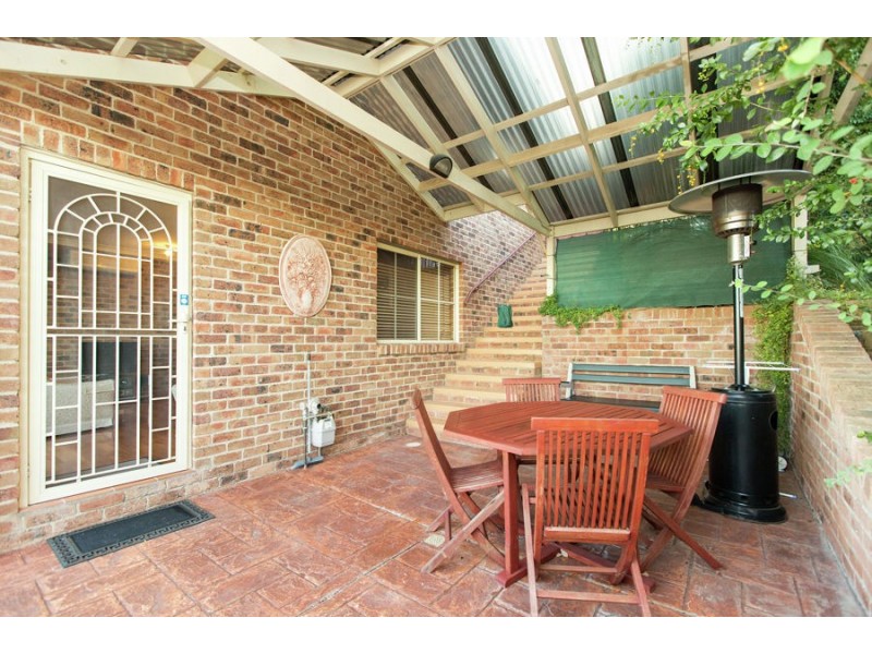 7 Gibbes Close, Kooringal NSW 2650