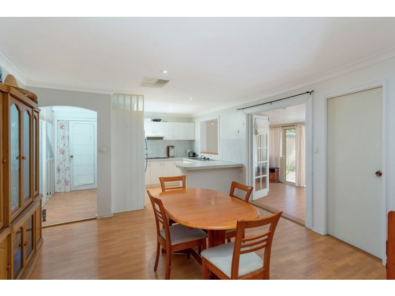 23 Bamarook Crescent, Glenfield Park NSW 2650