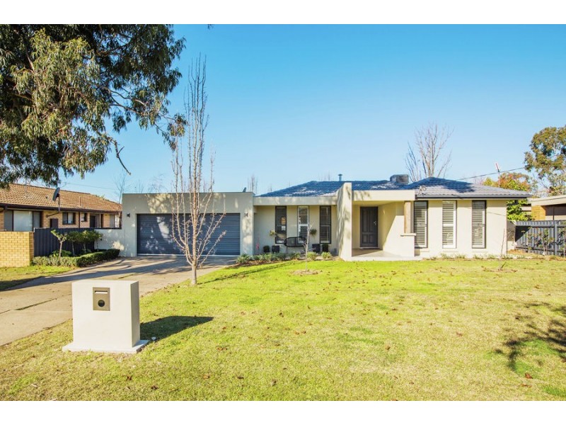 6 Ilex Street, Lake Albert NSW 2650