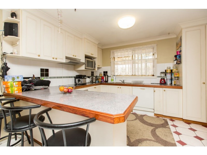 84 Veale Street, Ashmont NSW 2650