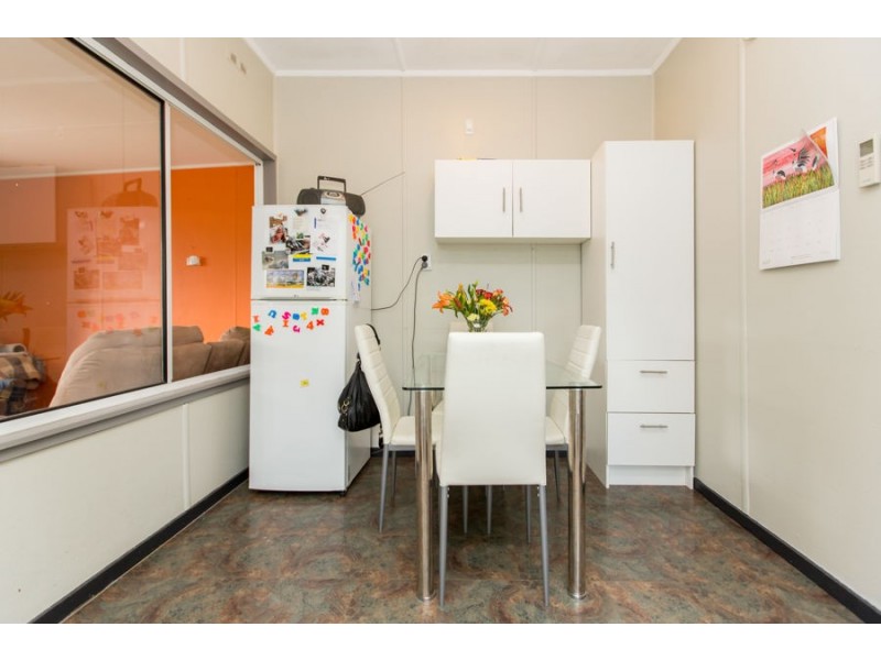 148 Macleay Street, Mount Austin NSW 2650