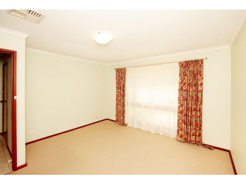 14 Buchhorn Street, Tolland NSW 2650