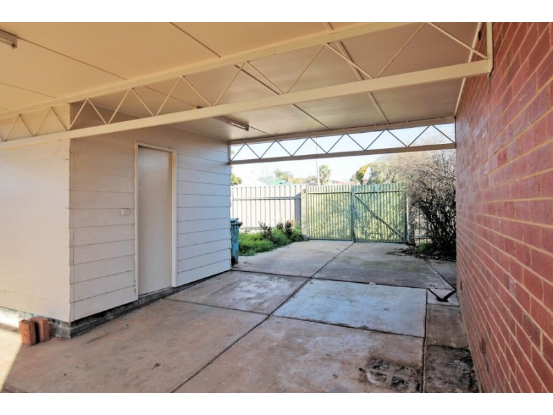 71 Bourke Street, Turvey Park NSW 2650