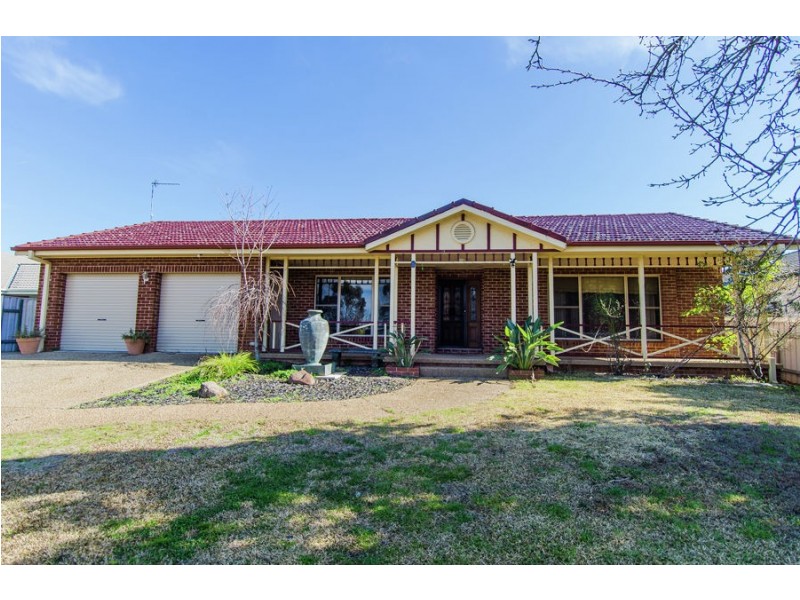 14 Tamar Drive, Tatton NSW 2650
