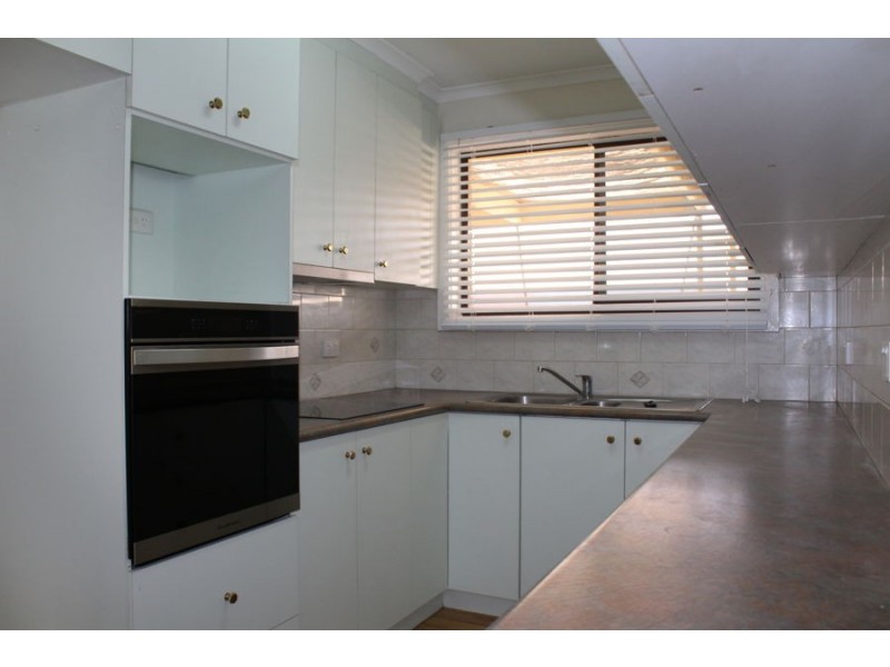 23 Truscott Drive, Wagga Wagga NSW 2650