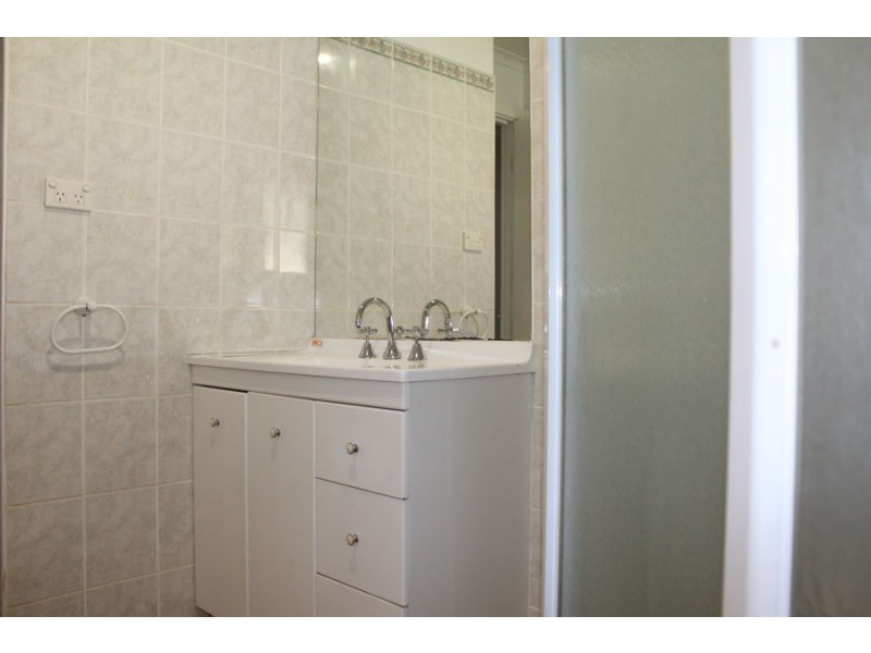 23 Truscott Drive, Wagga Wagga NSW 2650