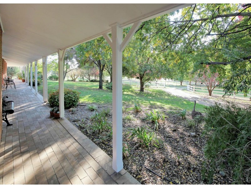 10 Norman Duck Avenue, San Isidore NSW 2650