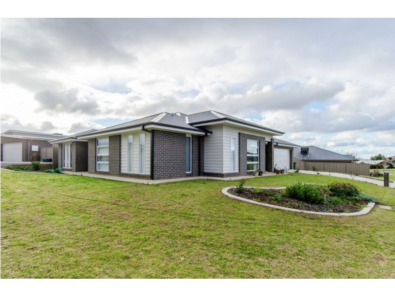 4 Burrundulla Road, Bourkelands NSW 2650