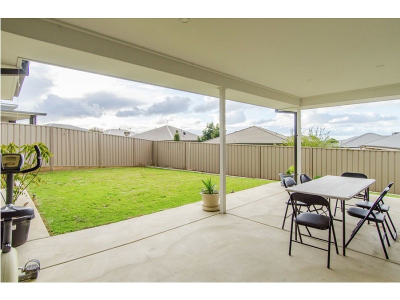 4 Burrundulla Road, Bourkelands NSW 2650
