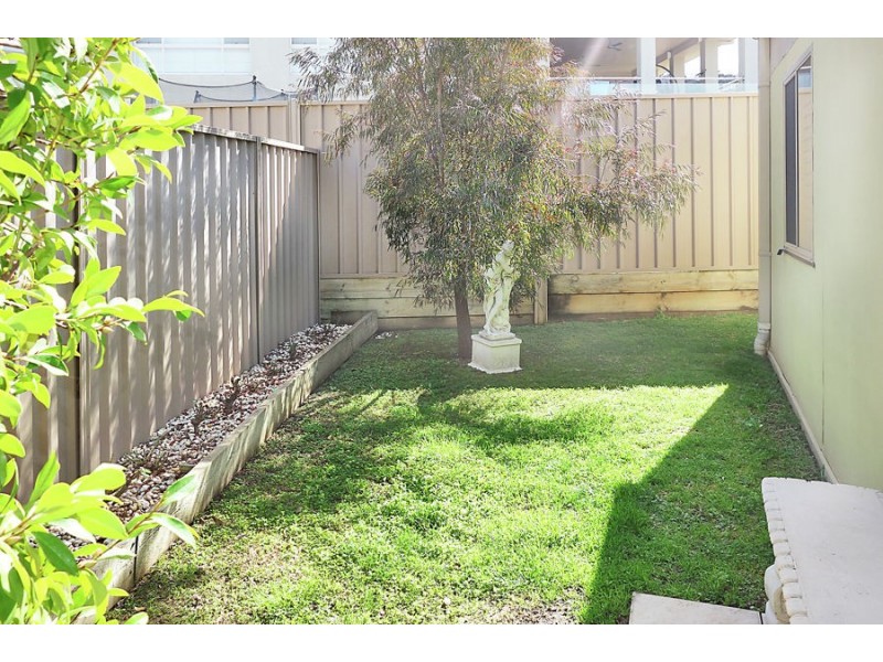 2/10 Cumberland Court, Tatton NSW 2650