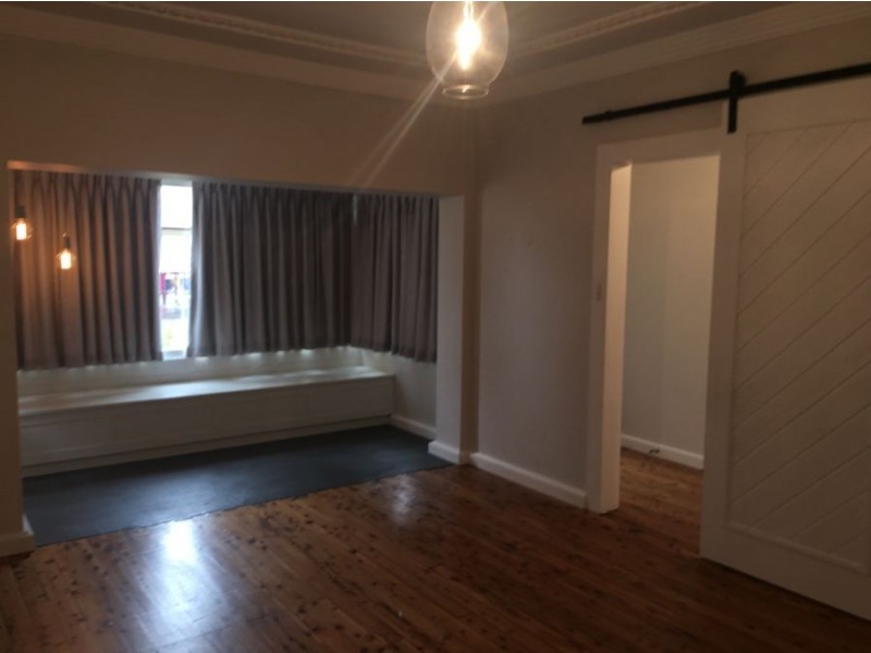 7 Mair Street, Turvey Park NSW 2650