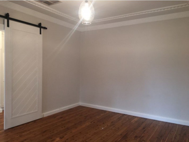 7 Mair Street, Turvey Park NSW 2650