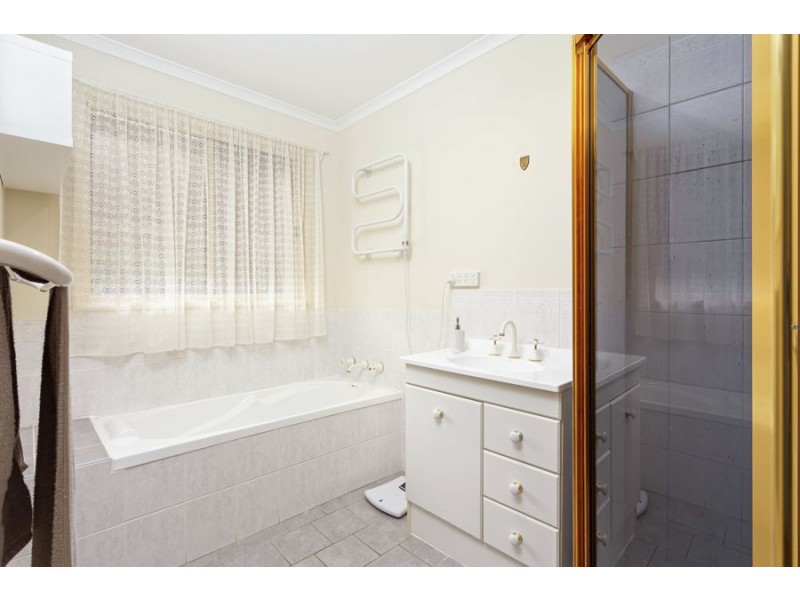 2 Virgil Street, Gundagai NSW 2722