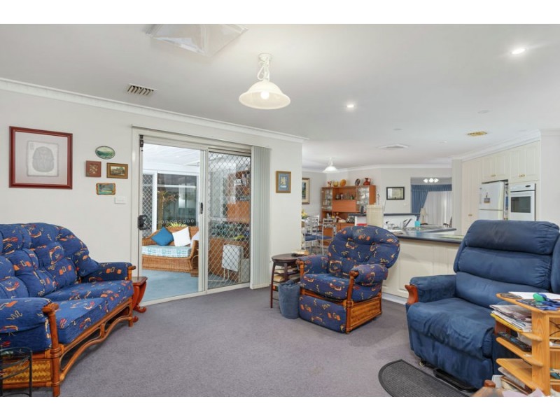 40 Fay Avenue, Kooringal NSW 2650