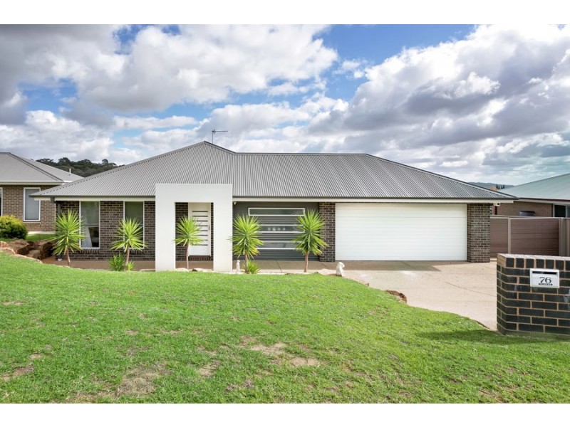 76 Kaloona Drive, Bourkelands NSW 2650