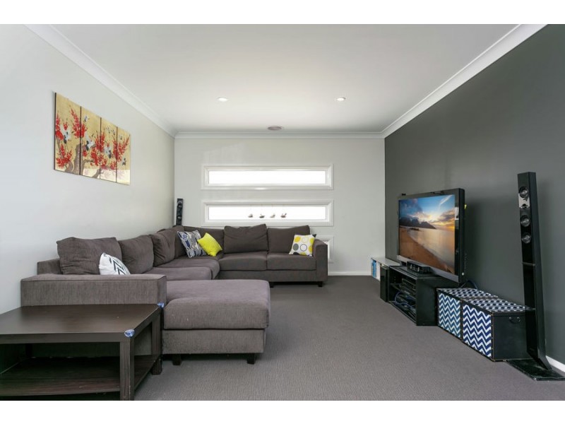 76 Kaloona Drive, Bourkelands NSW 2650