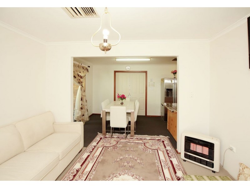 57 Adjin Street, Mount Austin NSW 2650