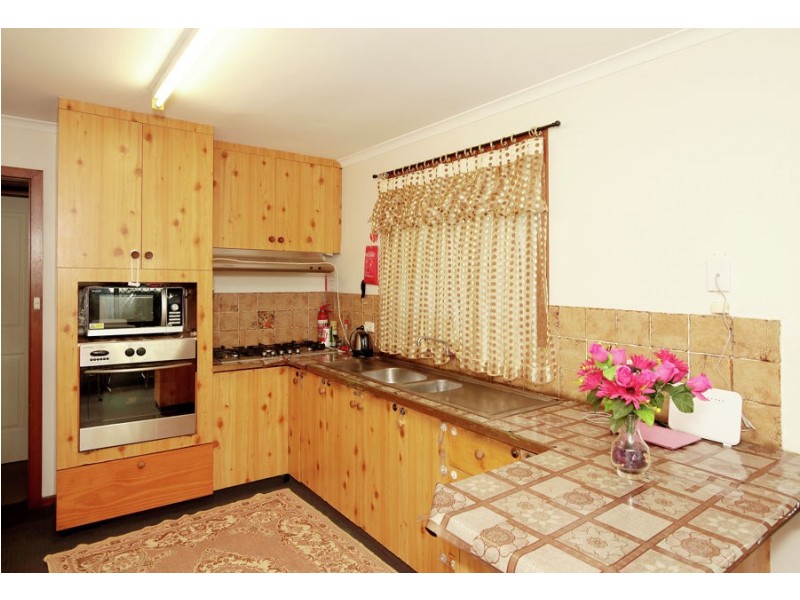 57 Adjin Street, Mount Austin NSW 2650