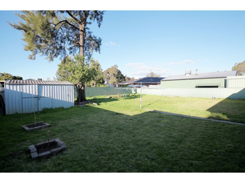 57 Adjin Street, Mount Austin NSW 2650