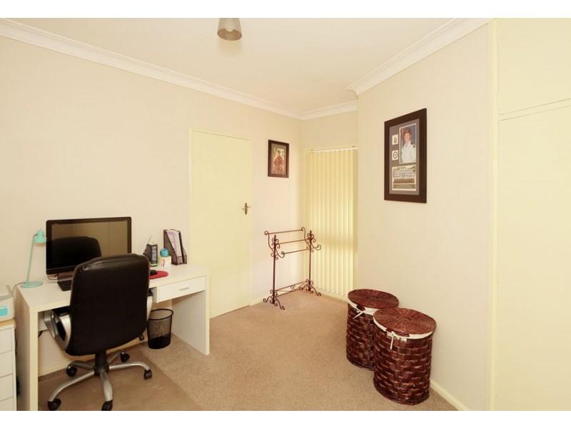 21 Inglis Street, Lake Albert NSW 2650