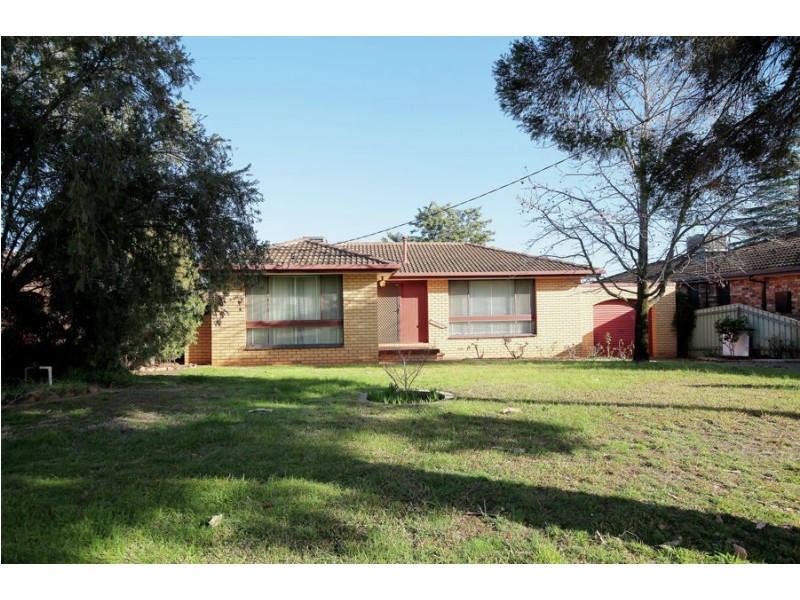 14 Buchhorn Street, Tolland NSW 2650