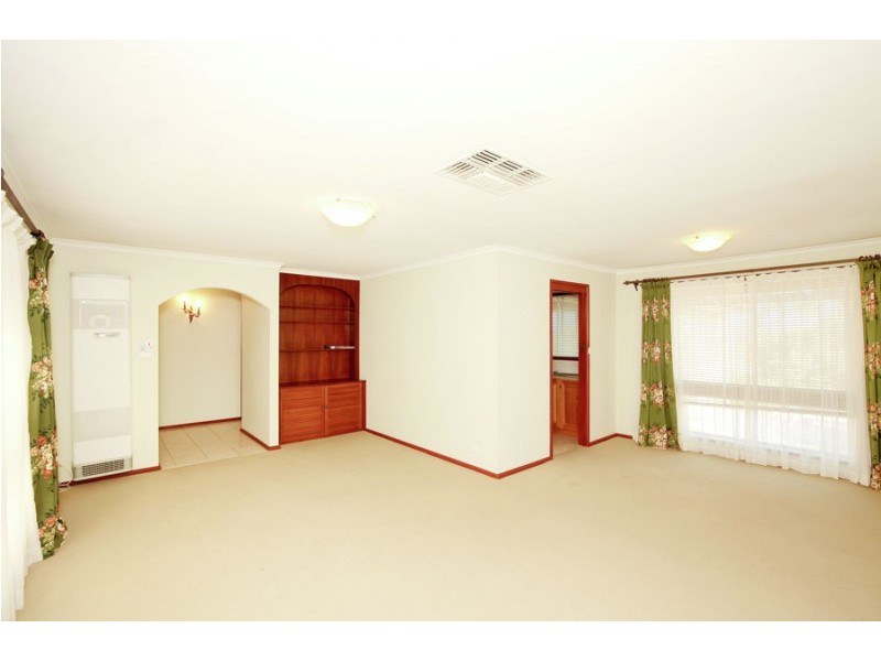 14 Buchhorn Street, Tolland NSW 2650