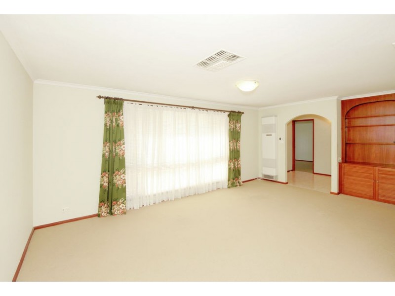 14 Buchhorn Street, Tolland NSW 2650