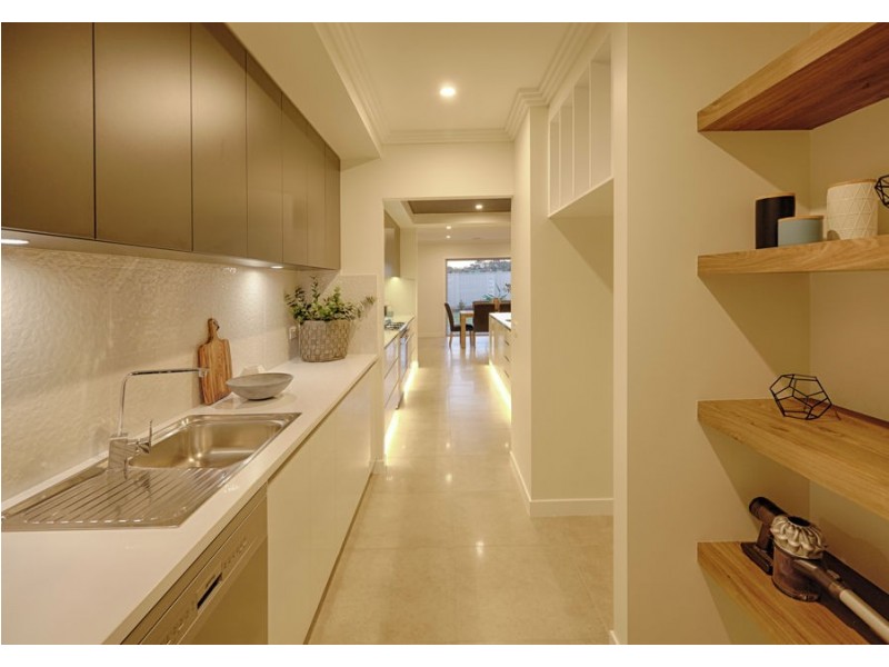 10 Goonawarra Street, Gobbagombalin NSW 2650