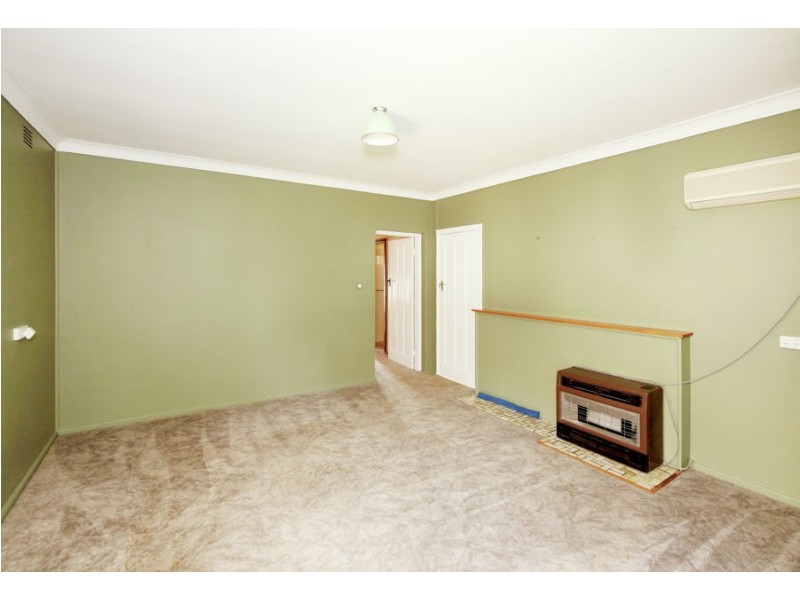 19 Elizabeth Street, Junee NSW 2663