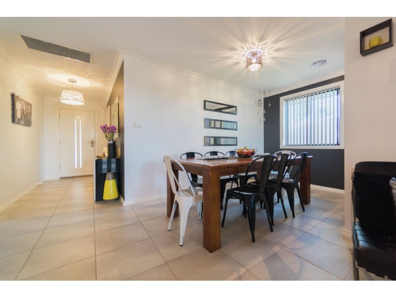 1 Barmedman Avenue, Gobbagombalin NSW 2650