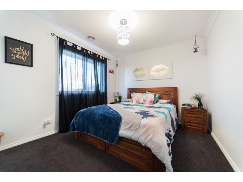1 Barmedman Avenue, Gobbagombalin NSW 2650
