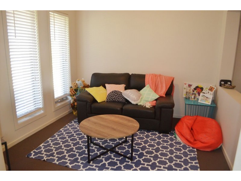 42 Melaleuca Drive, Forest Hill NSW 2651