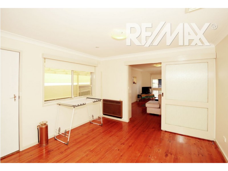 6 Truman Avenue, Mount Austin NSW 2650