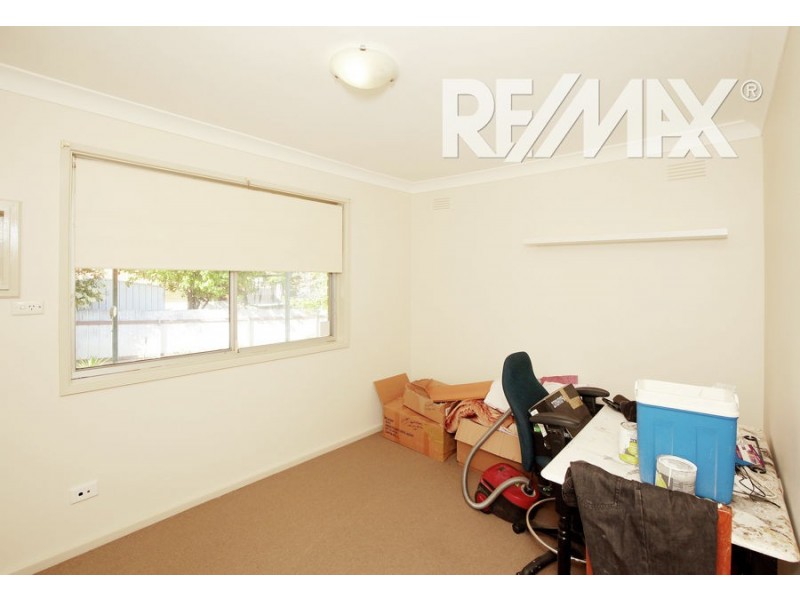 6 Truman Avenue, Mount Austin NSW 2650