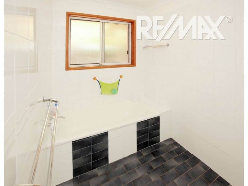 13 Morshead Street, Ashmont NSW 2650