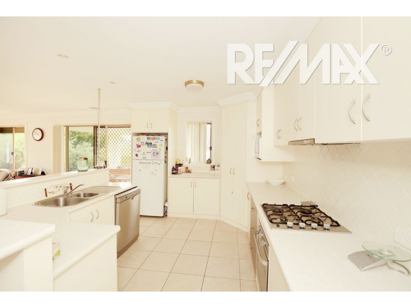 9 Namoi Street, Tatton NSW 2650