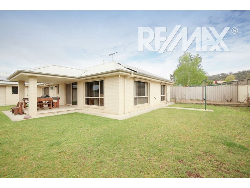 9 Namoi Street, Tatton NSW 2650