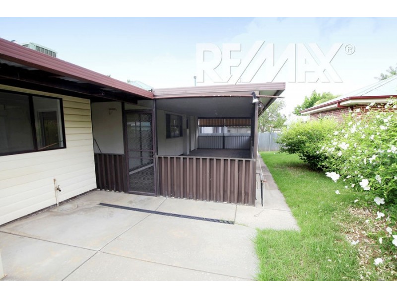 1/370 Lake Albert Road, Kooringal NSW 2650