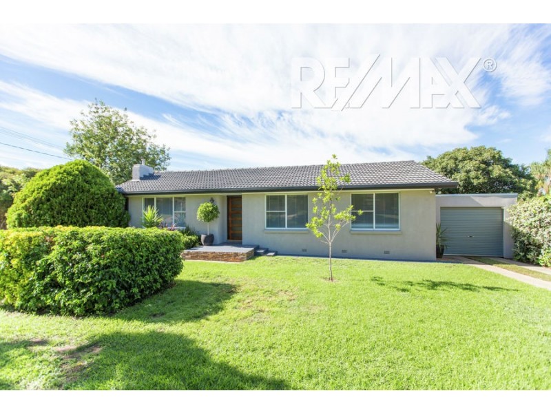 6 Tinga Crescent, Kooringal NSW 2650